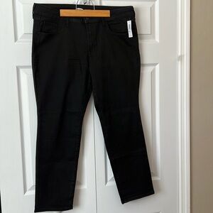 NWT. Old Navy power straight jeans. #1112